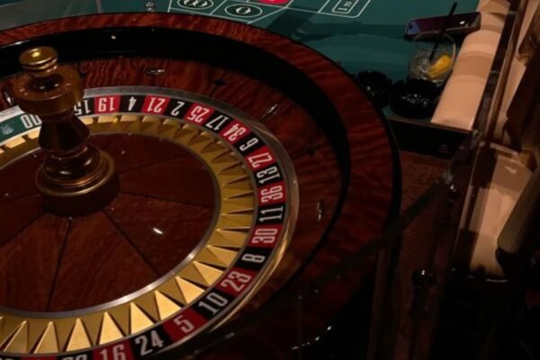 Optimized Casino Cashier Review Uptown Pokies Payment Layout